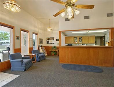 ホテル Super 8 Wichita East Kellogg インテリア 写真