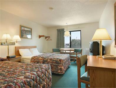 ホテル Super 8 Wichita East Kellogg 部屋 写真